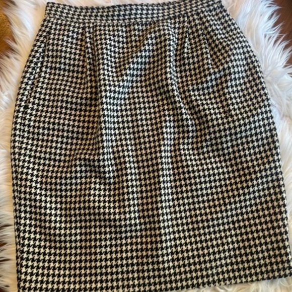 Vintage 1980s Valentino Studio Houndstooth Lambswool Skirt – Size 42 / 6 - Picture 1 of 6